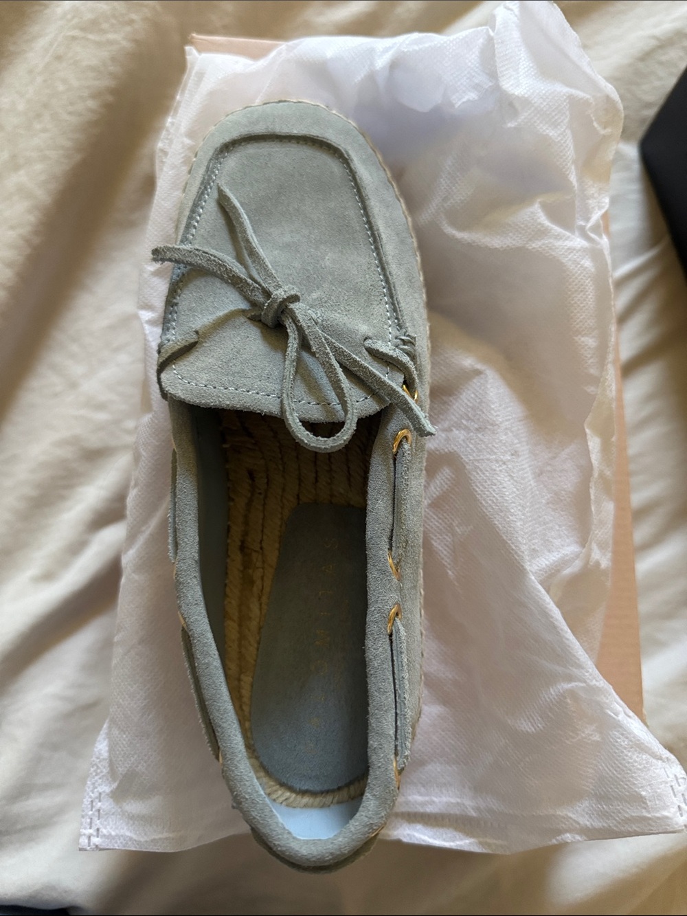 Paloma Barcelo Suede Bow Boat shoe in iceberg size 6-6.5